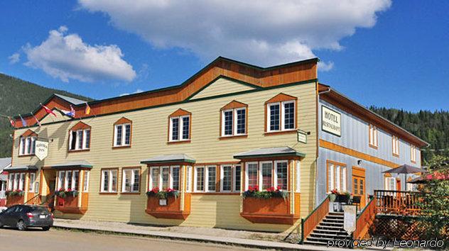 Aurora Inn Dawson City Exterior photo